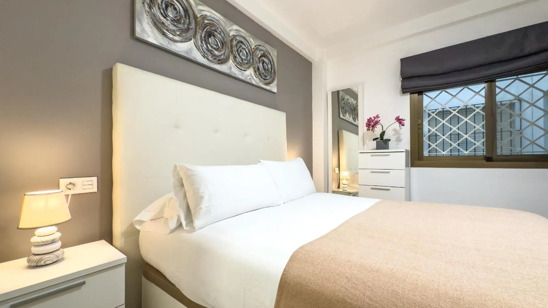 Hanami Avenida De Espana 1C إِستيبونا 0*,